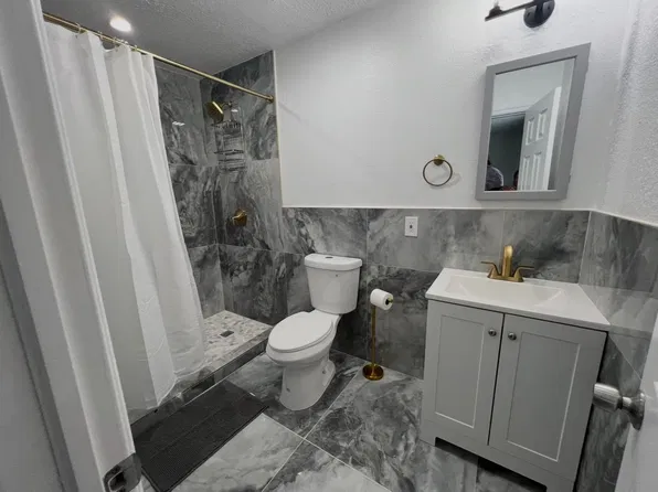 2000 NW 8th Ter, Miami, FL 33125