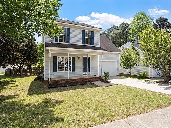 3rd image of 528 Arbor Creek Dr