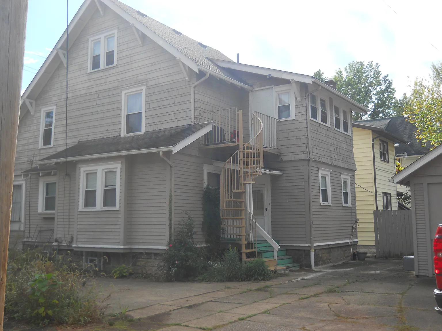 2 bed, 1000 sqft, $1,200 — Photo 3