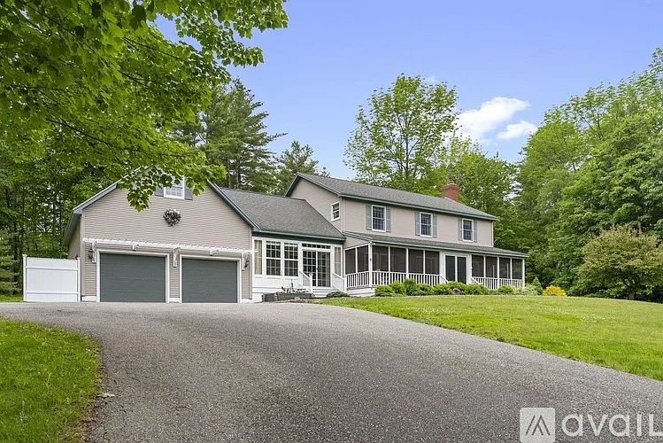 3 bed, 3200 sqft, $3,000 — Photo 2