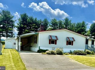 242 Waverly Ct, Fayetteville, PA 17222