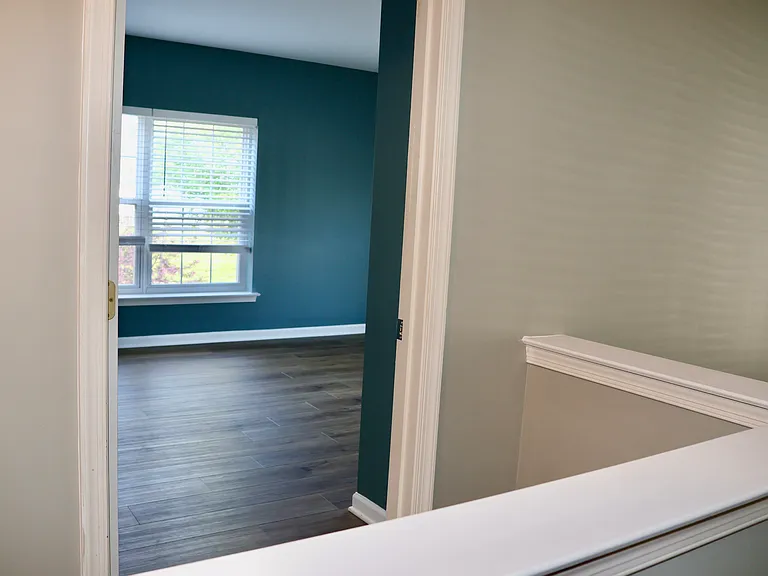 44 Courtyard Dr — Photo 47