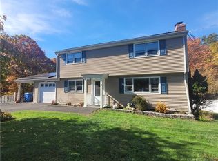 39 Elizabeth Rd, Hamden, CT 06514