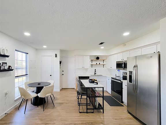 2nd image of 4910 27th St