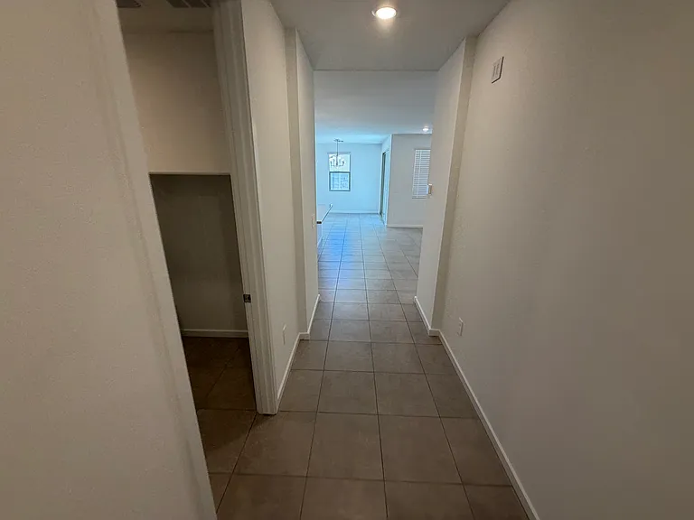 4158 W Erik Ln — Photo 29
