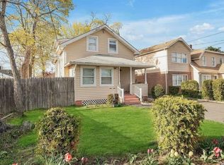 465 Moriches Rd, Saint James, NY 11780