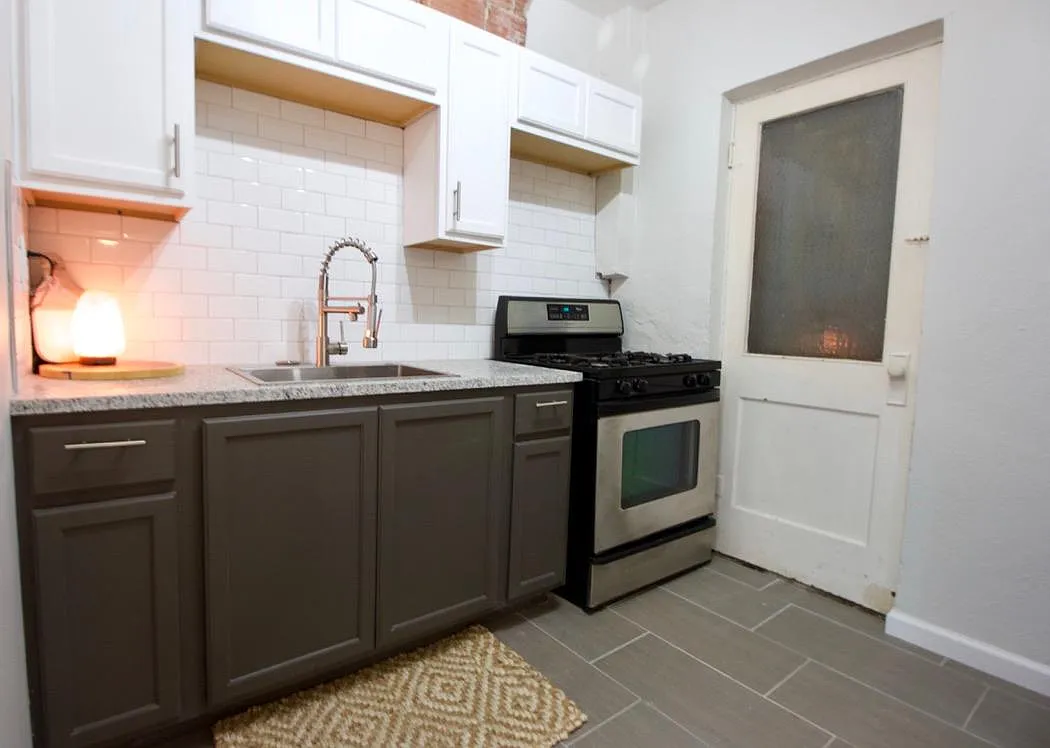 Building Photo - 417 S Madison Ave #1