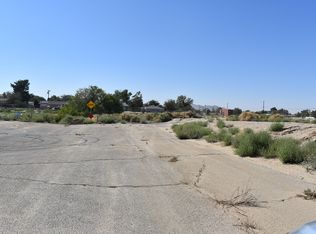 Avenue O, Palmdale, CA 93591