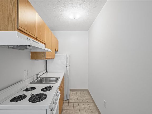 2nd image of 5736 Holden St APT 11