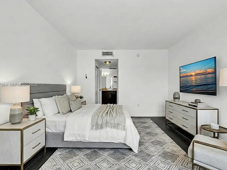 500 Bayview Dr #228 — Photo 18