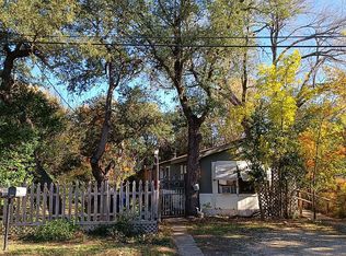 504 Wood Dr, Kerrville, TX 78028