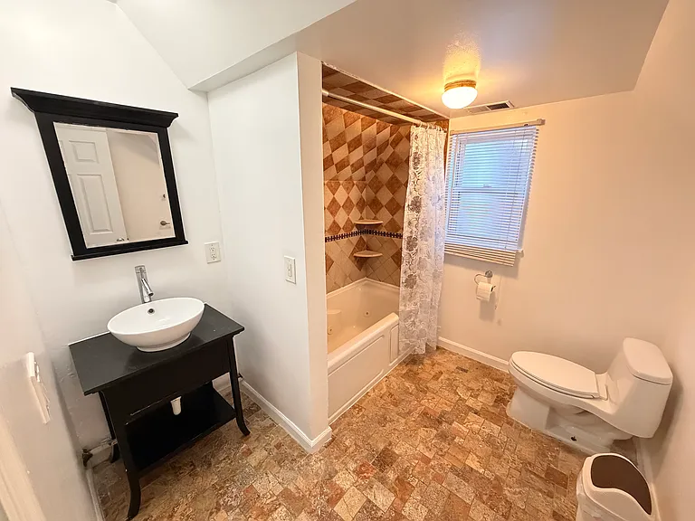 115 Winfield Ave #2 — Photo 9