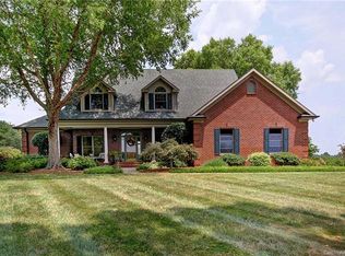 1336 Friendship Rd, Statesville, NC 28625