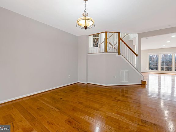 5th image of 11322 Hollowstone Dr