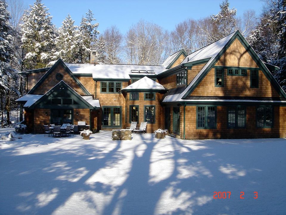 2nd image of 50 Shad Rd W