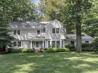 36 Circle Dr, Rumson, NJ 07760