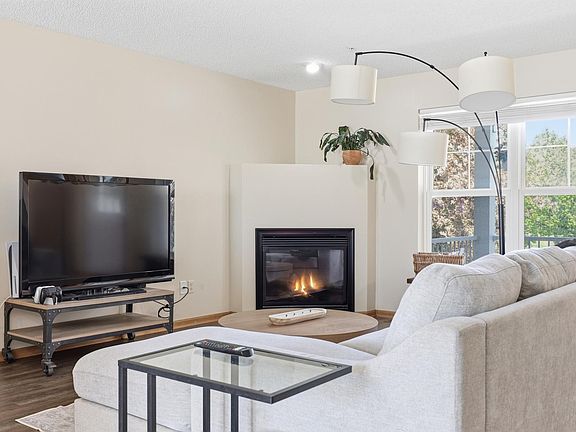 3rd image of 2894 Clover Ridge Dr