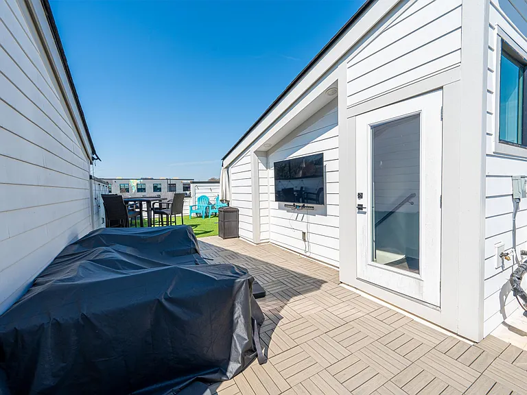1112 Wesley Terrace Ave — Photo 5