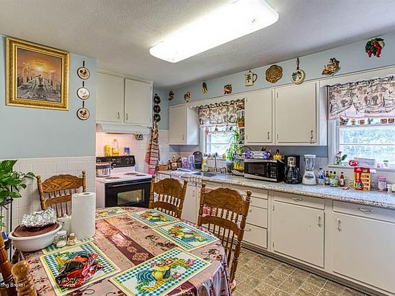 4th image of 713 Southlawn Dr
