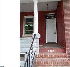 1st image of 1596 Chestnut Ave