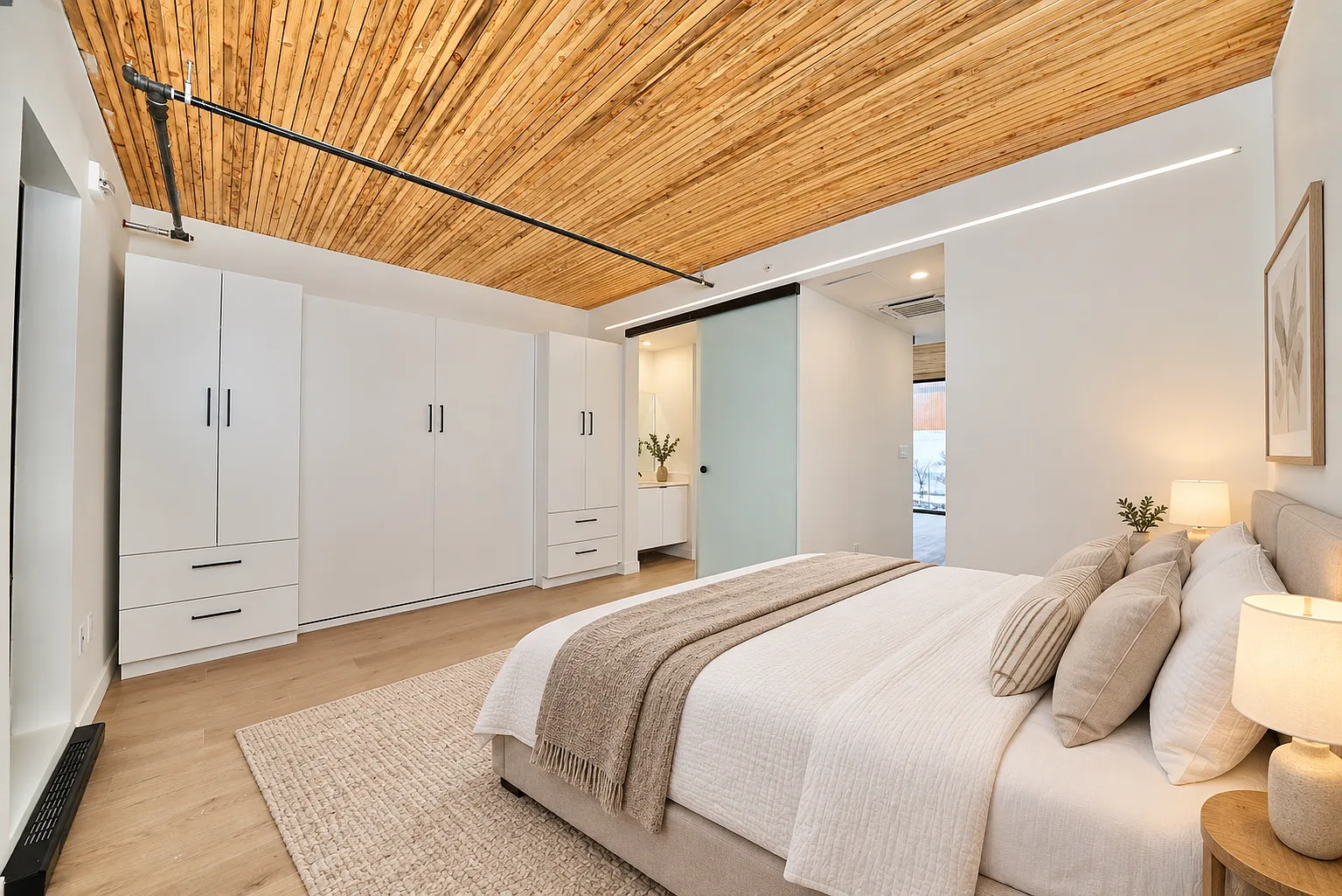 123 James Ave - 1Bed 1Bath — Photo 3