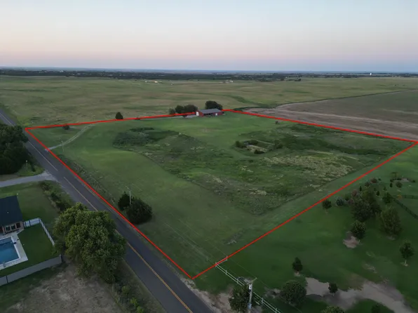 9005 N Garland Rd, Enid, OK 73703