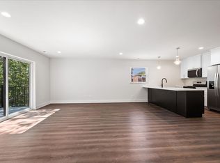 2316 W Arthur Ave #1, Chicago, IL 60645