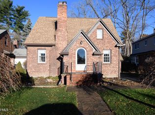 41 Crescent Dr, Albany, NY 12208