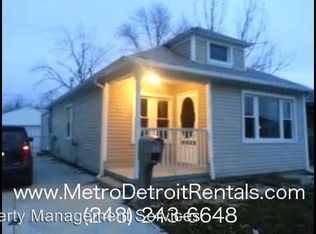 25112 Dale St, Roseville, MI 48066