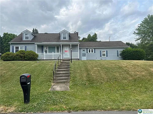 2401 Lawnherst Ave Photo 1