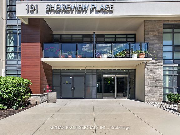 3rd image of 101 Shoreview Pl #133