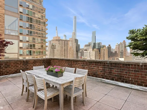 130 West 67th Street image 12 of 17