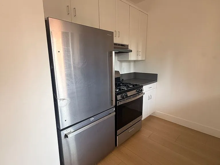 Yaya Valerio Apartments — Photo 21