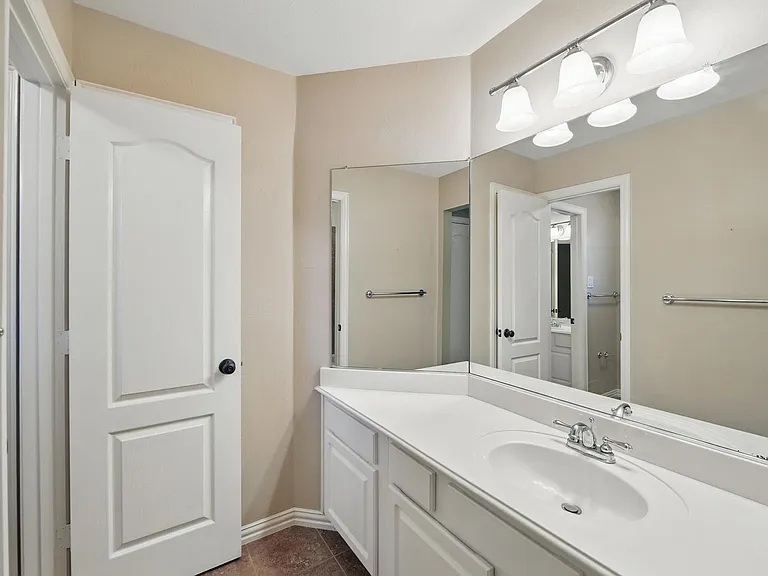 1805 Southwicke Dr — Photo 26