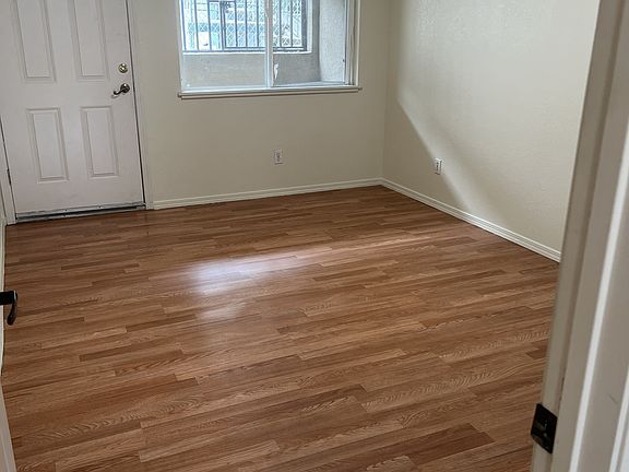 4th image of 10031-10059 Macarthur Blvd