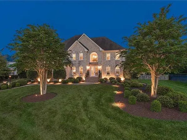 1704 Ware Parish Ct, Virginia Beach, VA 23455