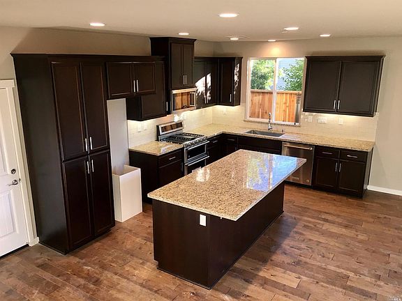 2nd image of 1026 Wine Country Ave