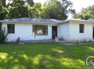 2614 SE Illinois Ave, Topeka, KS 66605