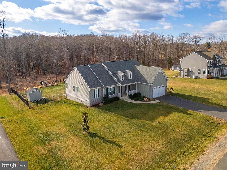 1st image of 151 Moffett Ln