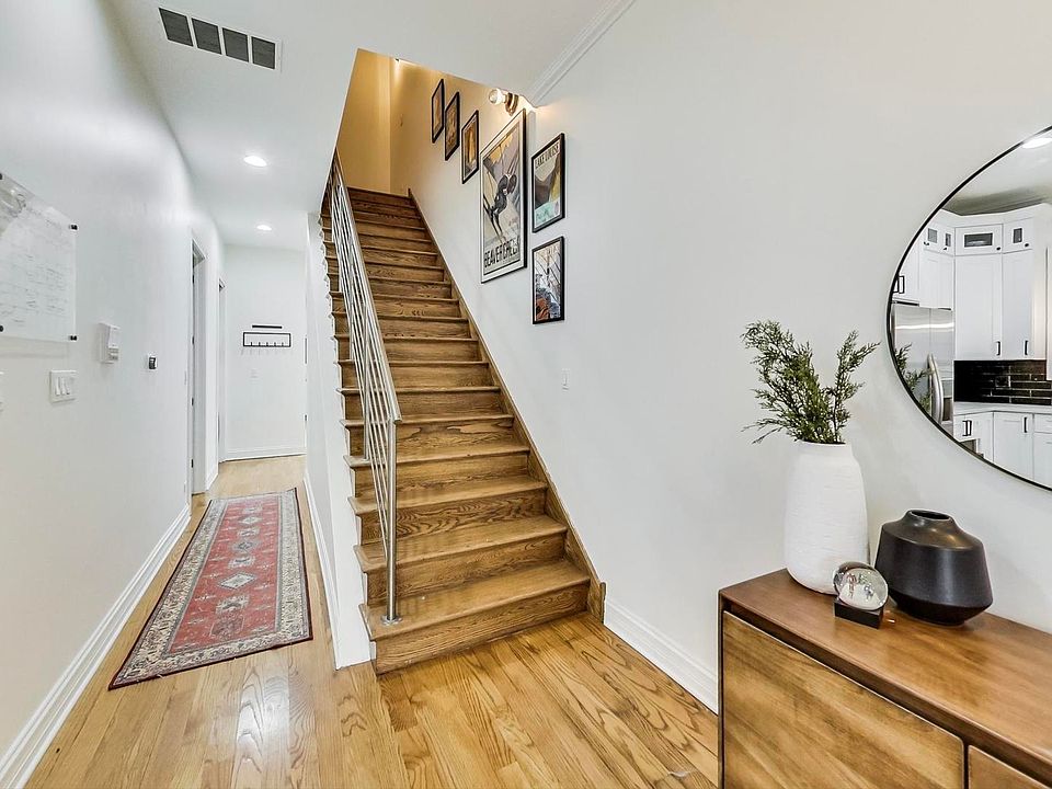 2nd image of 2920 N Damen Ave #3