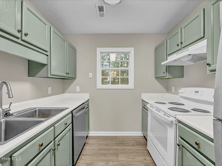 10035 Burning Bush Ridge Ct — Photo 8