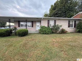 403 Oakland St, Burkesville, KY 42717