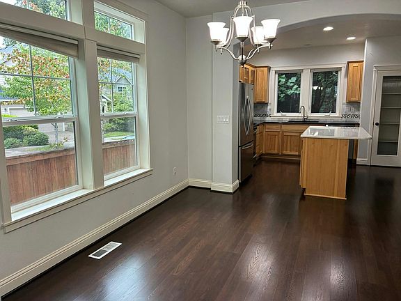 3rd image of 160 NE Porto Way