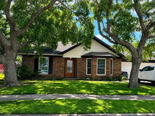 4905 Glenview Dr, La Porte, TX 77571