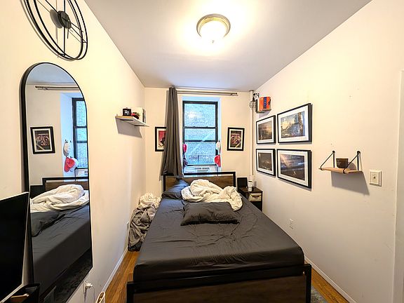 5th image of 120 Sullivan St APT 1A