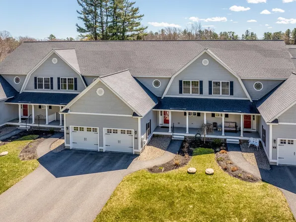 18 Chamberlain Way #18, Kennebunk, ME 04043