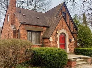 9900 Cranston St, Livonia, MI