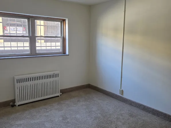 3005 State St #4, Erie, PA 16508