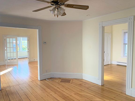 3rd image of 547 Broadway APT 2