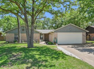 905 Wedgewood Cir, Bryan, TX 77801